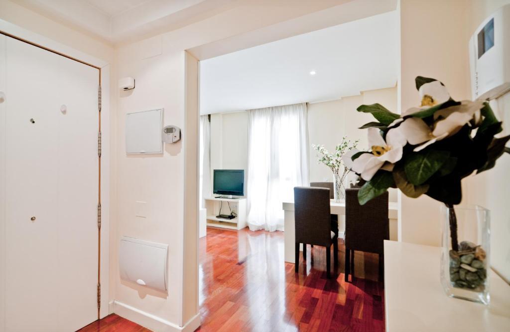 Hostal Retiro Madrid Extérieur photo