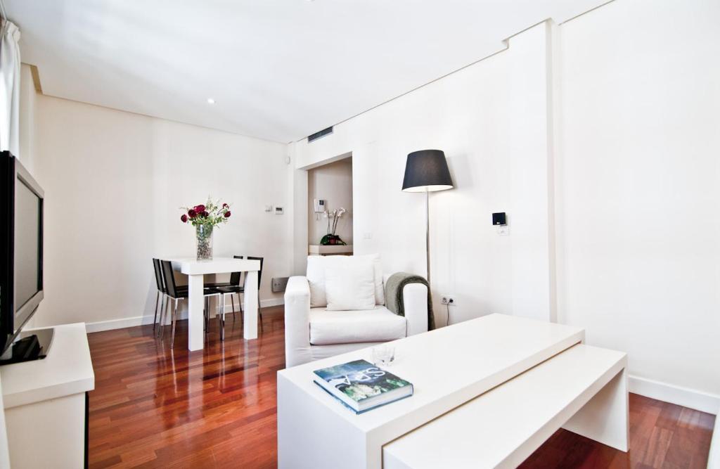 Hostal Retiro Madrid Chambre photo