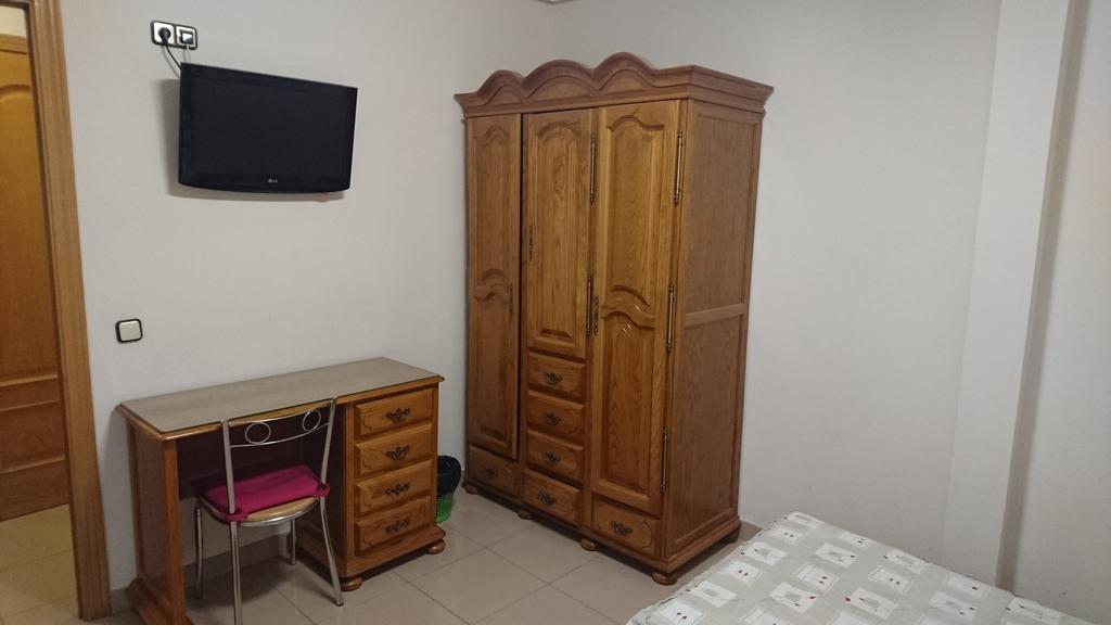 Hostal Retiro Madrid Chambre photo